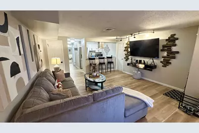 105 Tremont Avenue #APT B, Bridgeport, CT 06606 - Photo 8