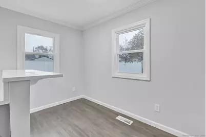 366 Columbus Avenue, Stratford, CT 06615 - Photo 12