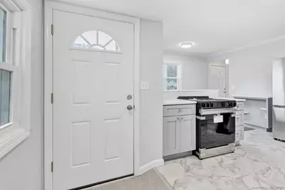 366 Columbus Avenue, Stratford, CT 06615 - Photo 14