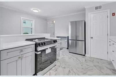 366 Columbus Avenue, Stratford, CT 06615 - Photo 6