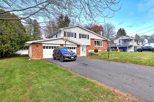 6 Stanley Dr, Seymour, CT 06483 - Photo 2