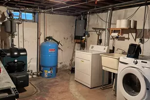 111 Harvard St, Hartford, CT 06106 - Photo 12