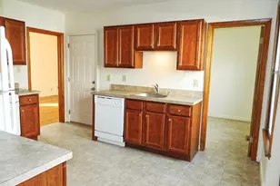191 Bradley Ave, Meriden, CT 06451 - Photo 8