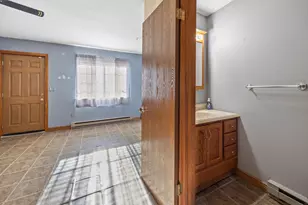 975 Meriden Rd, Waterbury, CT 06705 - Photo 14