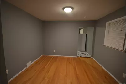 28 Riverside Drive, Fairfield, CT 06824 - Photo 4