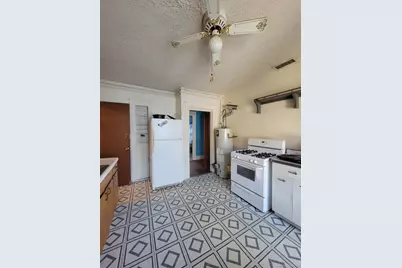 45 Belden Street #Floor 3, New Britain, CT 06051 - Photo 6