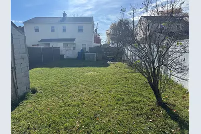 209 McGrath Court, Stratford, CT 06615 - Photo 12