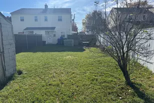 209 McGrath Ct, Stratford, CT 06615 - Photo 12