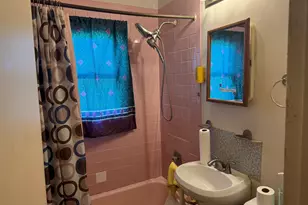 209 McGrath Ct, Stratford, CT 06615 - Photo 4