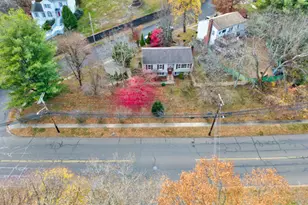 1053 Cutspring Rd, Stratford, CT 06614 - Photo 6
