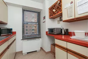 44 Strawberry Hill Ave, Stamford, CT 06902 - Photo 8