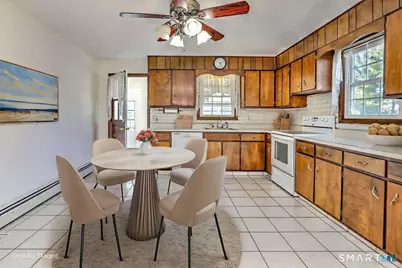 190 Maplewood Avenue, Milford, CT 06460 - Photo 10