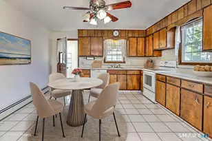 190 Maplewood Ave, Milford, CT 06460 - Photo 10