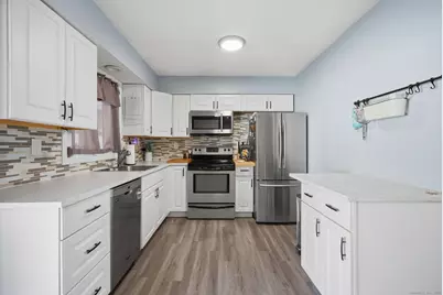 309 East Street #APT 10, Plainville, CT 06062 - Photo 8