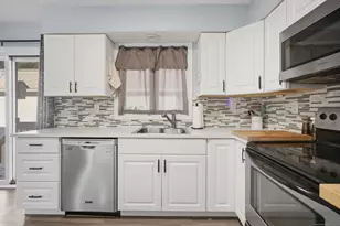 309 East St, Plainville, CT 06062 - Photo 10