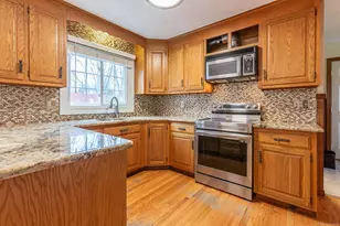 9 Milo Peck Ln, Windsor, CT 06095 - Photo 8