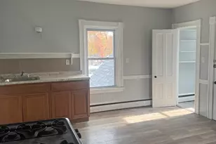 265 Burnside Ave, East Hartford, CT 06108 - Photo 4