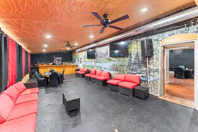 811 Dixwell Avenue, Hamden, CT 06511 - Photo 36