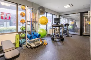 300 Broad St, Stamford, CT 06902 - Photo 20