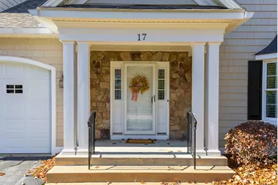 17 Autumn Lane #17, Glastonbury, CT 06033 - Photo 2