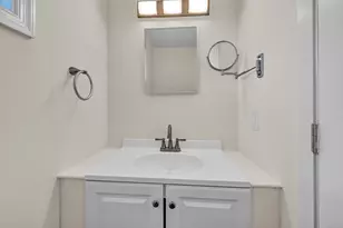 113 Park Ave, Danbury, CT 06810 - Photo 18