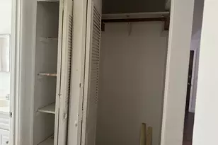 5 Treat St, West Haven, CT 06519 - Photo 8