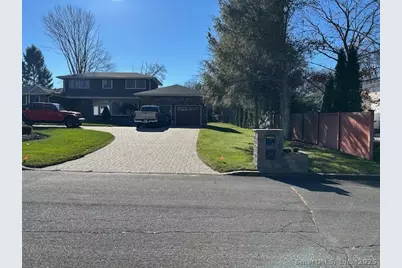 24 Colonial Drive, Waterford, CT 06385 - Photo 2