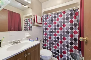 95 Park Ave, Derby, CT 06418 - Photo 6