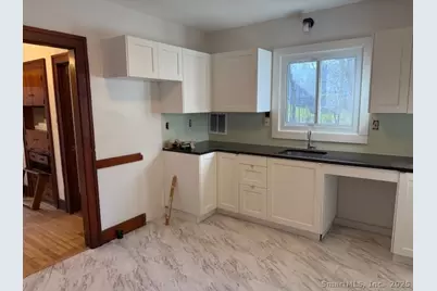 61 Cheshire Road, Wallingford, CT 06492 - Photo 10