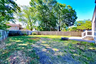 50 Pilgrim Rd, Bridgeport, CT 06610 - Photo 22