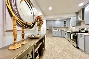 50 Pilgrim Rd, Bridgeport, CT 06610 - Photo 4