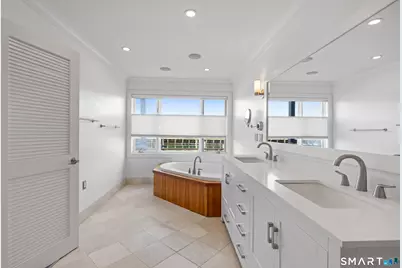 1 Island Drive #21, Norwalk, CT 06855 - Photo 10