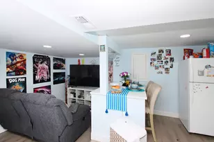 32 Spring St, Ansonia, CT 06401 - Photo 32