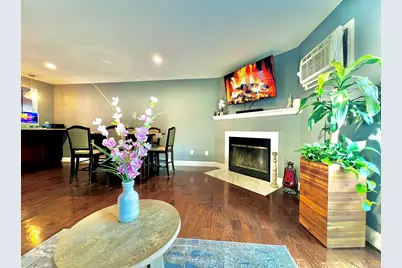 782 Oronoke Road #APT 27, Waterbury, CT 06708 - Photo 2
