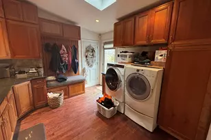 33 Walnut Tree Hill Rd, Shelton, CT 06484 - Photo 8