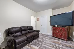 350 Bunnell St, Bridgeport, CT 06607 - Photo 24