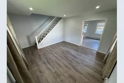 190 Bonner Street, Hartford, CT 06106 - Photo 6