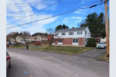 28 McLaughlin Terrace, Derby, CT 06418 - Photo 4