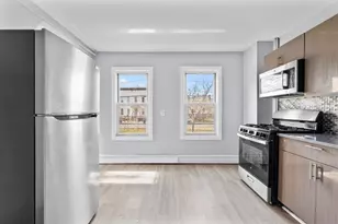 746 Maple St, Bridgeport, CT 06608 - Photo 14