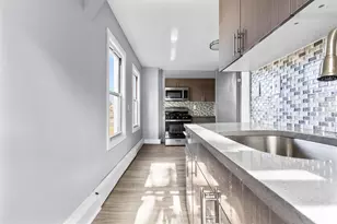 746 Maple St, Bridgeport, CT 06608 - Photo 10