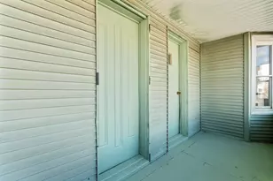 746 Maple St, Bridgeport, CT 06608 - Photo 34