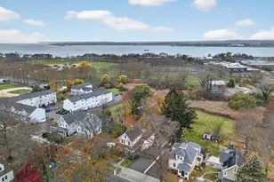 444 Woodward Ave, New Haven, CT 06512 - Photo 2