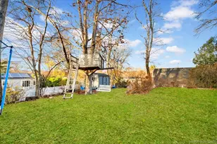 375 Silver St, Bridgeport, CT 06610 - Photo 8