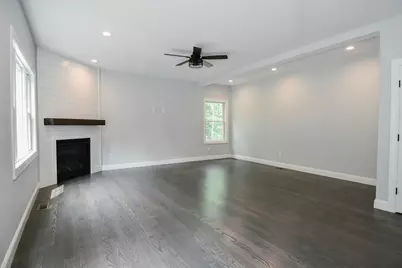 155 Old Common Road, Wethersfield, CT 06109 - Photo 8