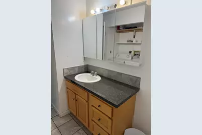 12 Harbison Avenue #1st Floor, Hartford, CT 06106 - Photo 12