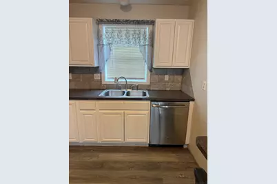 12 Harbison Avenue #1st Floor, Hartford, CT 06106 - Photo 6