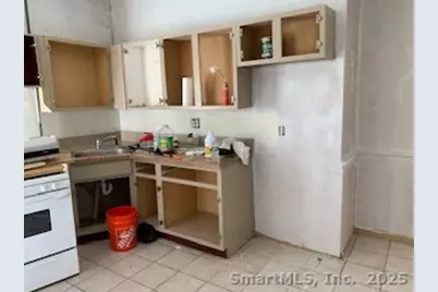 424 Union Avenue #424, Bridgeport, CT 06607 - Photo 10