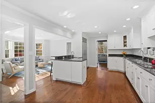 5 Willow Walk, Westport, CT 06880 - Photo 8