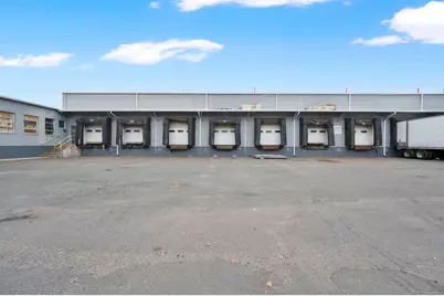 241 Park Avenue #A, East Hartford, CT 06108 - Photo 4