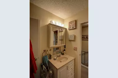 212 Sterling Village #212, Meriden, CT 06450 - Photo 18